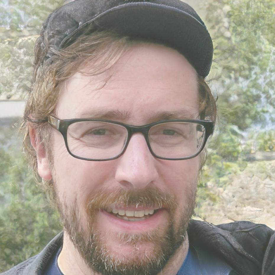 Portrait de Maxim Rousseau, coordinateur pédagogique